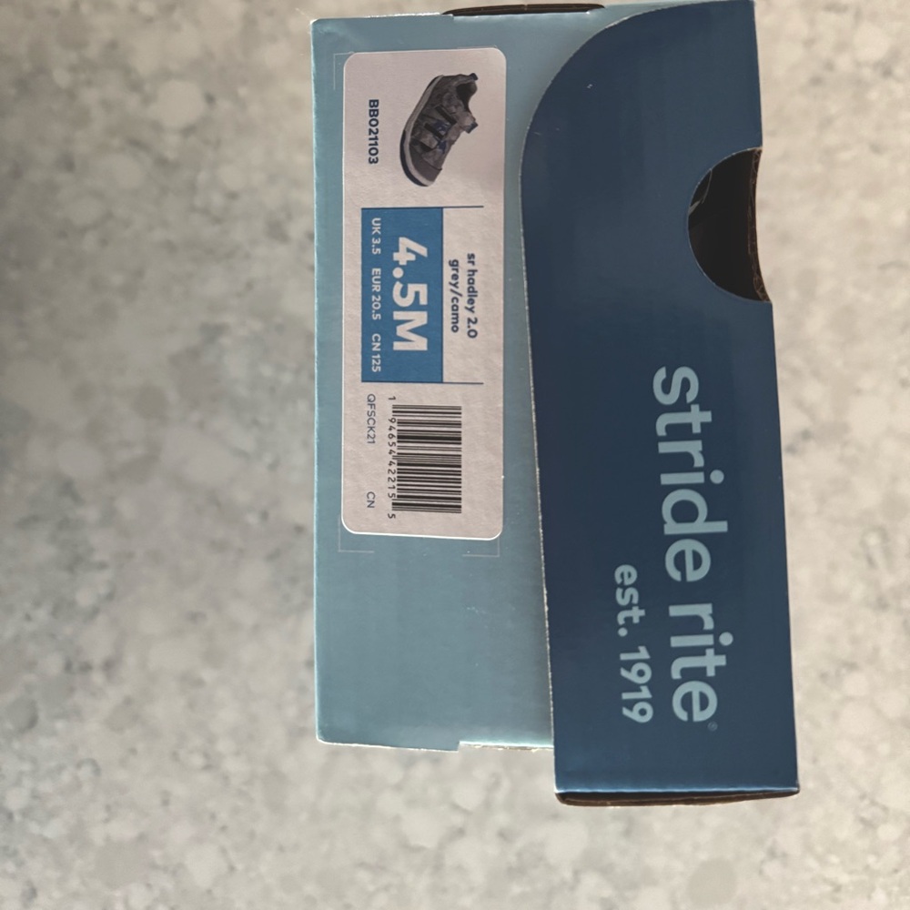 Brand New Stride Ride SR Hadley 2.0 (Gray/Blue Camo size 4.5 Toddler